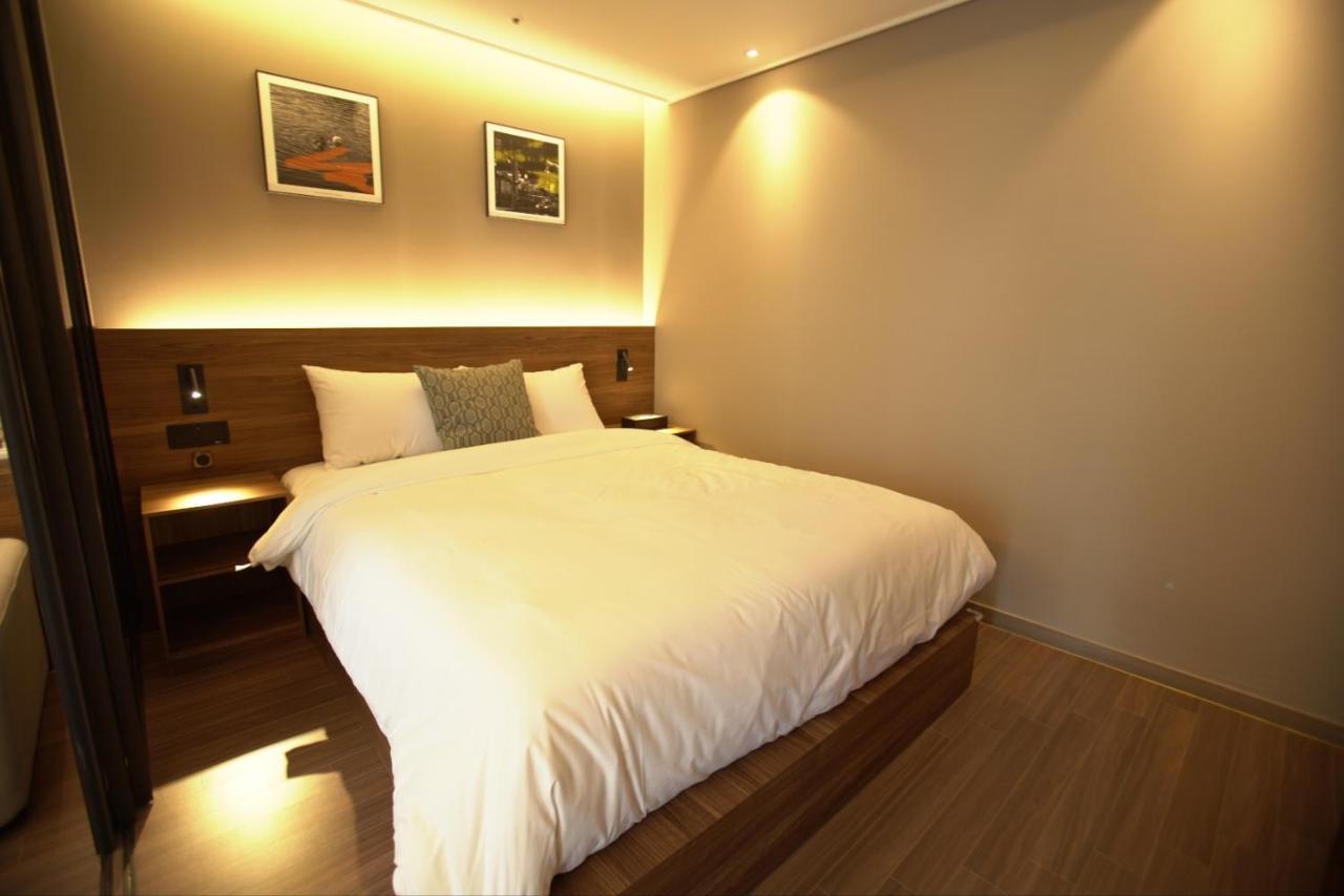 Sienna Ambassador Residence Busan Buitenkant foto