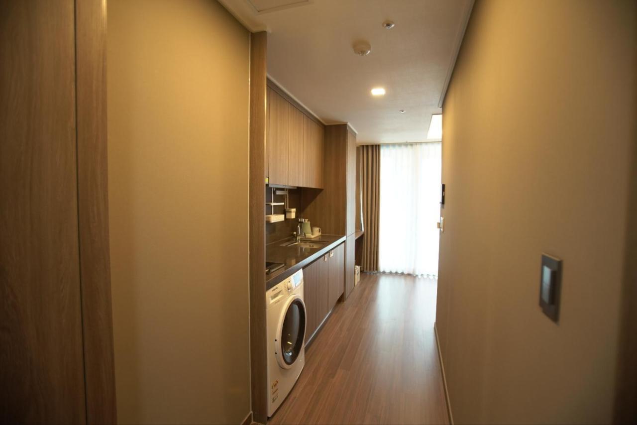 Sienna Ambassador Residence Busan Buitenkant foto
